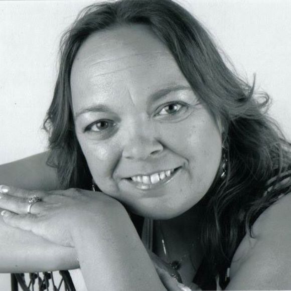 Meet your Posher, Renee - Picture 1 of 1